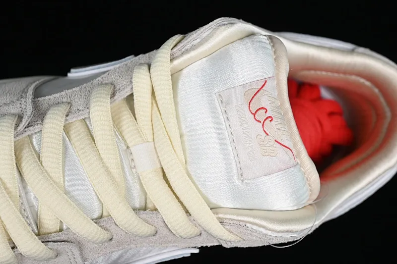 All Categories Nk SB Dunk Series Nk SB Dunk Low Low-top Sneakers J Version Nk SB Dunk Low 2024 Valentine's Day Theme SB Low-top Casual Sneakers FZ5654-100